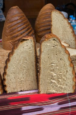 Geleneksel Türk usulü ekmek ekmeği