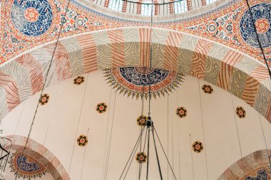 İstanbul, Türkiye 'de Osmanlı mimarisinde kubbenin iç görünümü