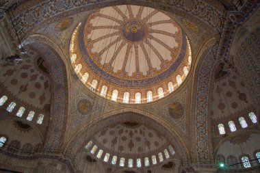 İstanbul, Türkiye 'de Osmanlı mimarisinde kubbenin iç görünümü