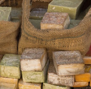 Kokulu el yapımı organik sabun koleksiyonu