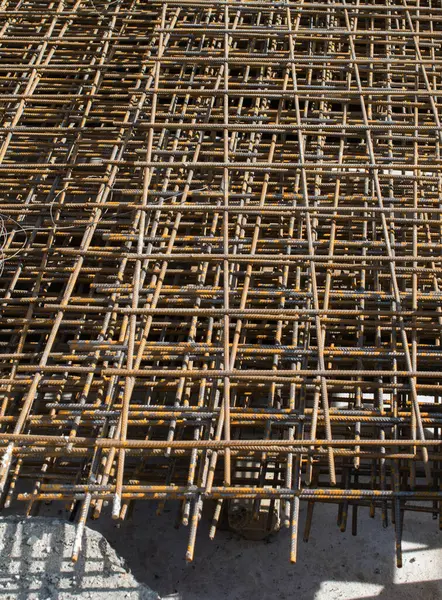 Demir çubuklar inşaat için beton çubukları güçlendirir