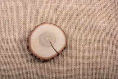 Arkaplan olarak kesilmiş tahta günlük dokusu