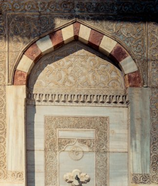 Türk Osmanlı tarzı antika çeşmesi