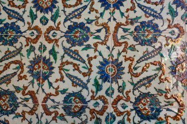 Osmanlı el yapımı çiçek desenli Türk fayansları