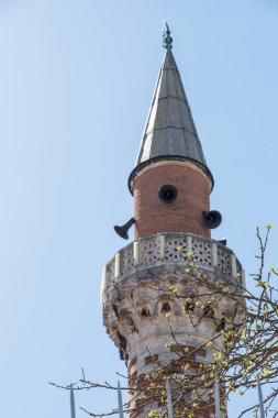Osmanlı tarzı camilerin minaresi