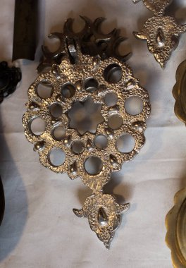 Metallere uygulanan Osmanlı sanat örnekleri