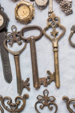 Metalden yapılmış Retro biçimli renk dekoratif anahtarı