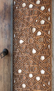 Osmanlı sanatı İnci kaküllerin Anası örneğidir