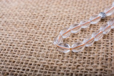 Belirli renk boncuk dua