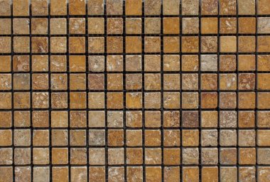 Küçük taşlardan yapılmış dekoratif taş zemin