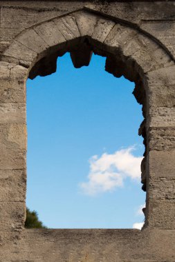 Eski cam mimari kalıntıları Istanbul'dan