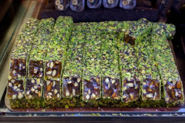 Bir sürü geleneksel Türk Lokum şekeri.