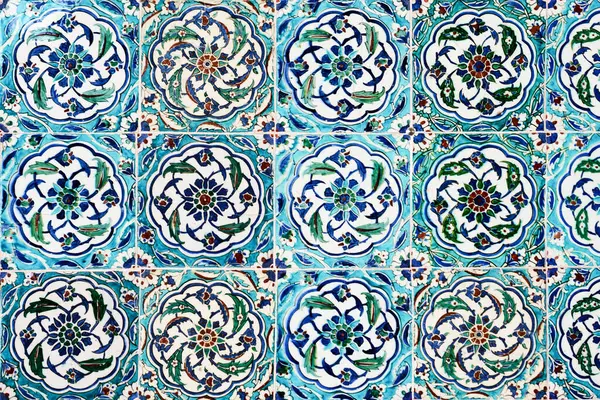 Güzel eski Osmanlı çini