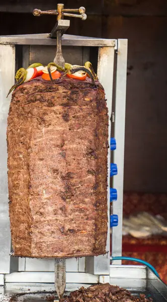 Geleneksel Türk Donör Kebabı direkte