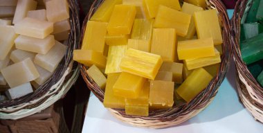 Kokulu el yapımı organik sabun koleksiyonu