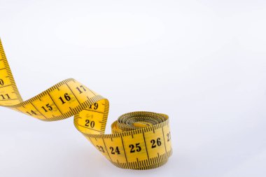 Sarı renk beyaz bir arka plan kasette ölçme