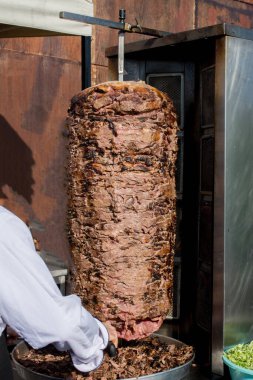 Geleneksel Türk Donör Kebabı direkte