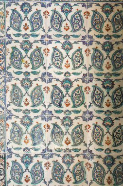 Güzel eski Osmanlı çini