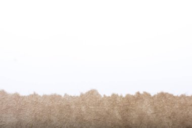 Parça-in kağıt beyaz bir arka plan üzerine yerleştirilen açmak