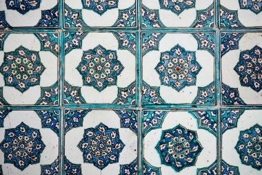 Güzel eski Osmanlı çini