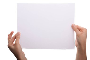 Kağıdın beyaz bir arka plan üzerinde elinde