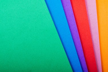 Renkli nesneler karışık çok renkli arkaplan oluşturur