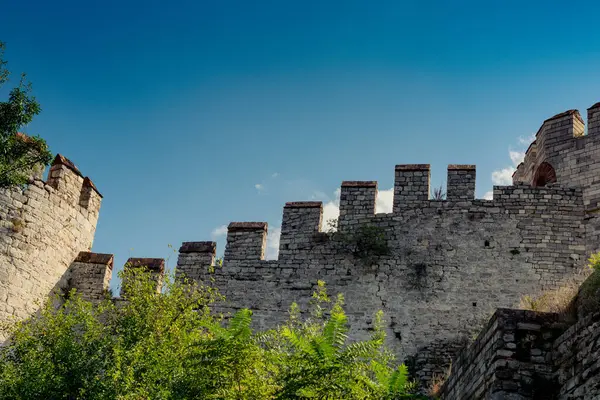 stock image The ancient city walls of Constantinople in Istanbul, Turkey