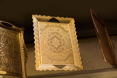 Türk geleneksel el yapımı el yapımı metalik tepsisi