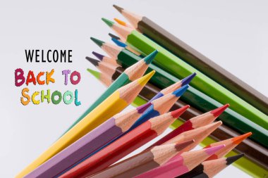 Eğitim, öğretim ve öğrenme kavramı olarak okul ifadelerine geri dön