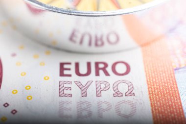 Euro banknotları ile Euro pusula finans yönü