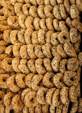 Atıştırmalık olarak taze yapılmış Türk tarzı kurabiyeler