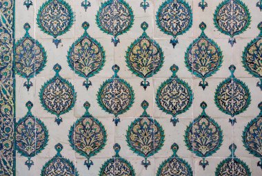 Osmanlı el yapımı çiçek desenli Türk fayansları