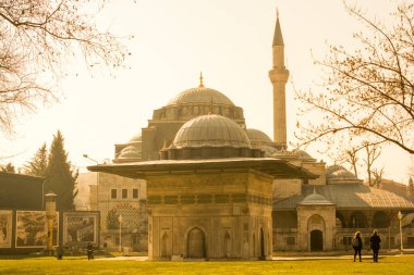 İstanbul 'daki Osmanlı tarzı caminin dış görünüşü