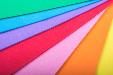 Renkli nesneler karışık çok renkli arkaplan oluşturur