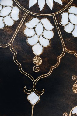 Osmanlı sanatı İnci kaküllerin Anası örneğidir