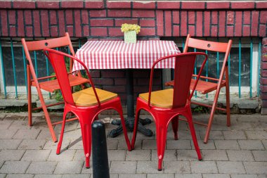 Mobilya görünümünde dekoratif sandalye nesnesi