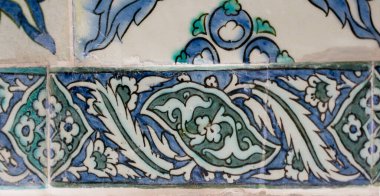 Osmanlı el yapımı çiçek desenli Türk fayansları