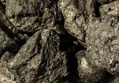 Mineral pirit veya demir pirit, ayrıca aptallar altın olarak bilinen, bir demir sülfür.