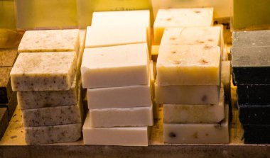 Kokulu el yapımı organik sabun koleksiyonu