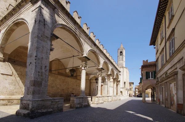 Ascoli Piceno Marche Antigas Arcadas Com Catedral Emidio — Fotografia de Stock