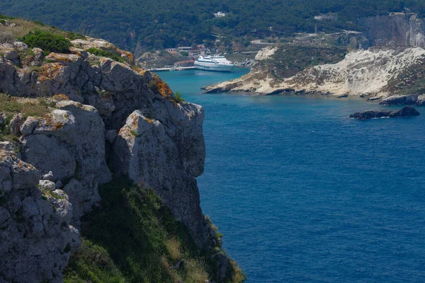 Promontório Ilha San Nicola Ilhas Tremiti Mar Adriático Puglia Itália — Fotografia de Stock
