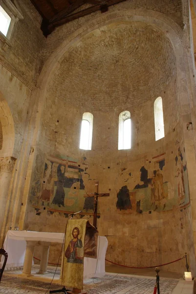 塞拉莫纳卡 阿布鲁佐修道院 迈耶拉的圣利伯托雷修道院 有珍贵的壁画 — 图库照片
