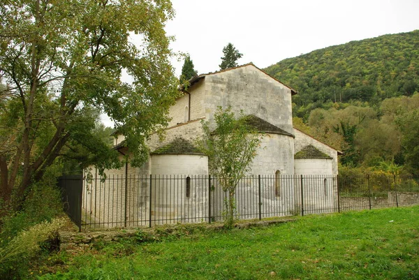 Capestrano Abruzzo Abbey San Pietro Oratorium Founded Desiderio 8Th Century — Stock Photo, Image