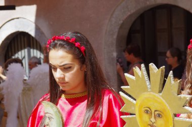 Guardia Sanframondi (BN) Campania - Yedi yıllık ayinler - Her yedi yılda bir geleneksel yedi yıllık kefaret, Bakire Meryem 'in onuruna yapılır.