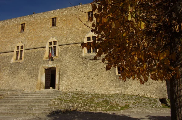 Piccolomini Castillo Capestrano Abruzos Italia — Foto de Stock