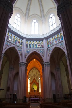 Castelpetroso - Molise - Bazilika Minore dell 'Addolorata Sığınağı - görkemli iç kubbe