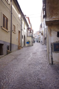 Civitacampomarano - Molise - Şehirde bir sokak 