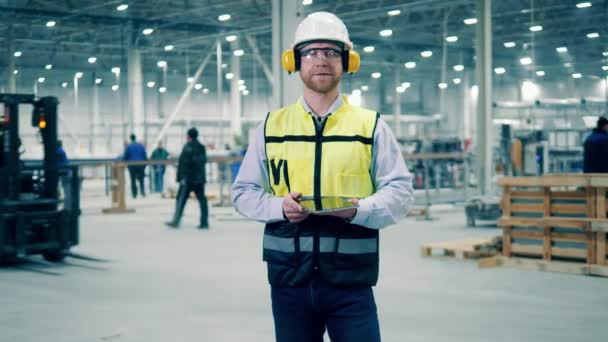 Factory Premises Male Specialist Protection Wear — стоковое видео