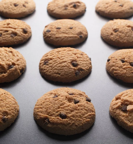 Minik çikolatalı kurabiyeler.