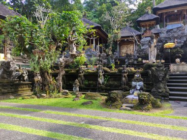 Gunung Lebah tapınağındaki çeşmenin mimarisi, Gianyar Bali. Bali mimarisi.